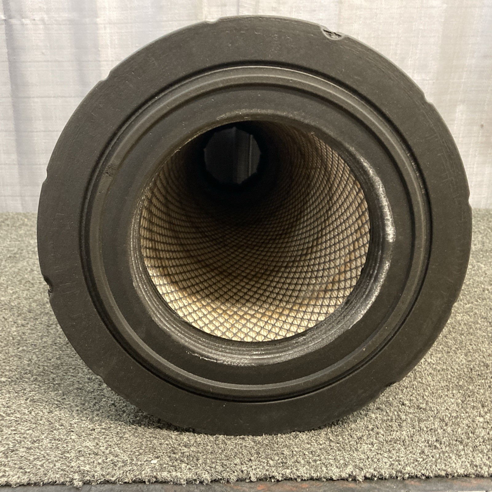 NEW GENUINE BALDWIN AF25693 AIR FILTER