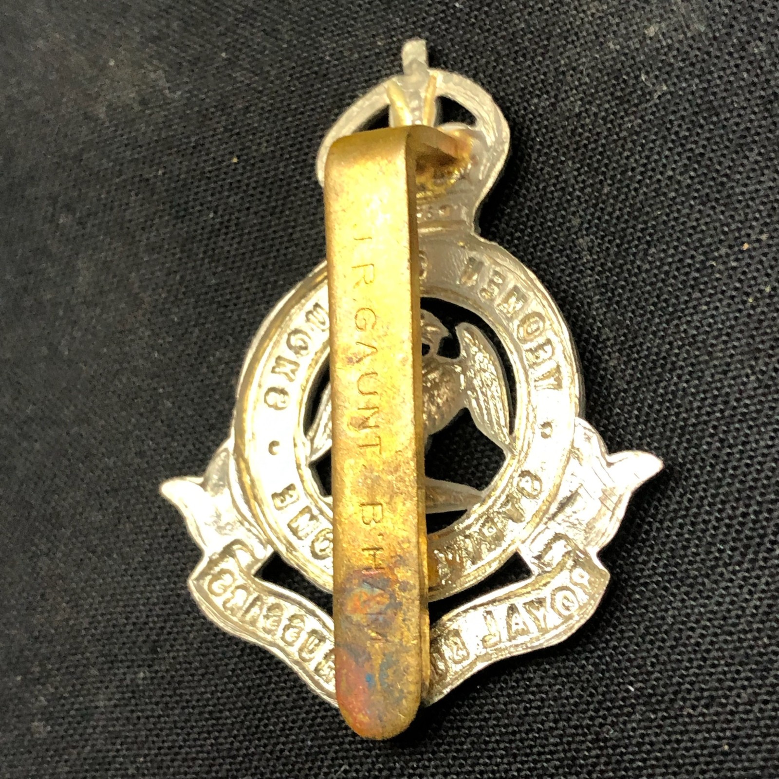 British Army Military Cap Badge - Royal Bucks Hussars