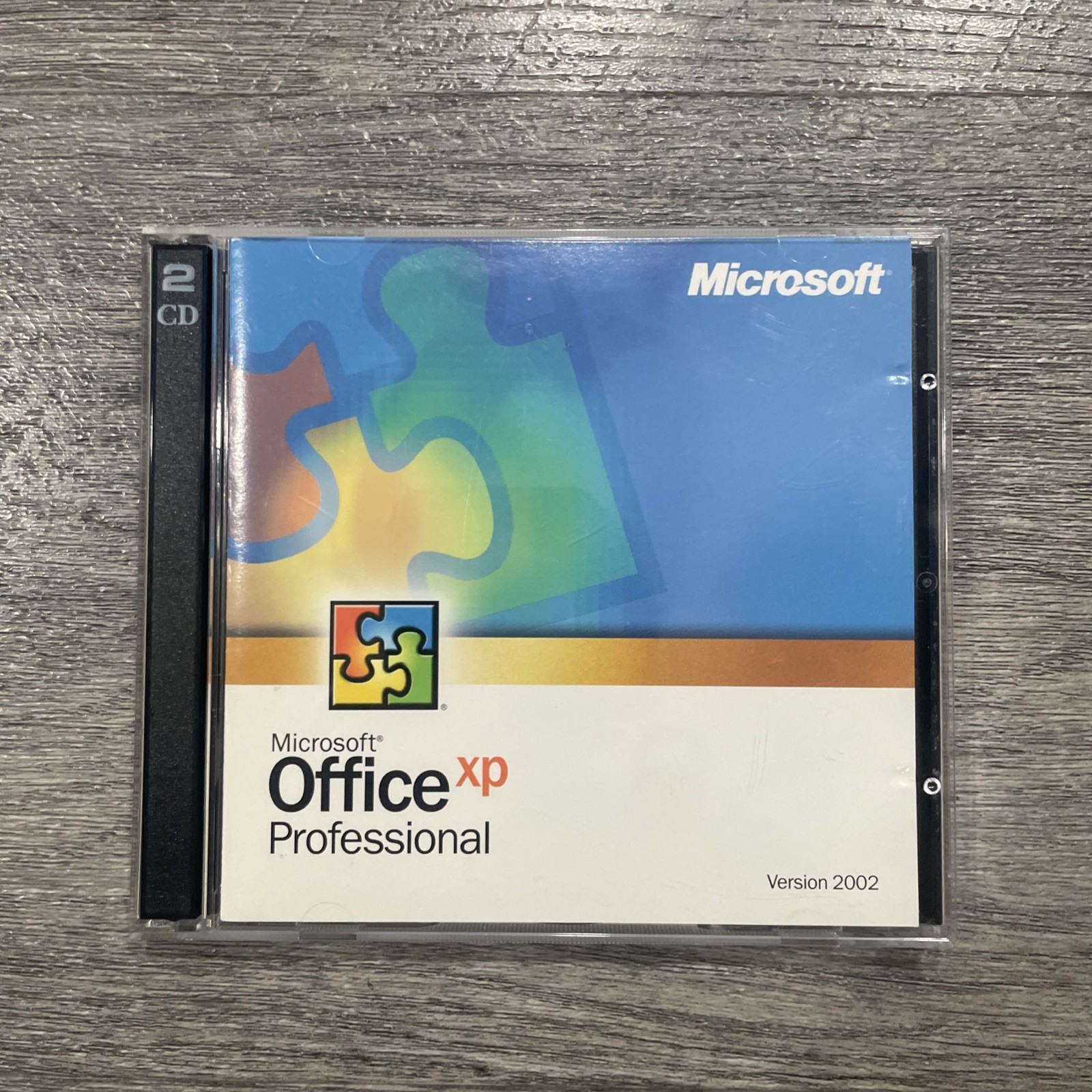 Microsoft Office XP Professional Version 2002 2-CD Set with Key Original Case