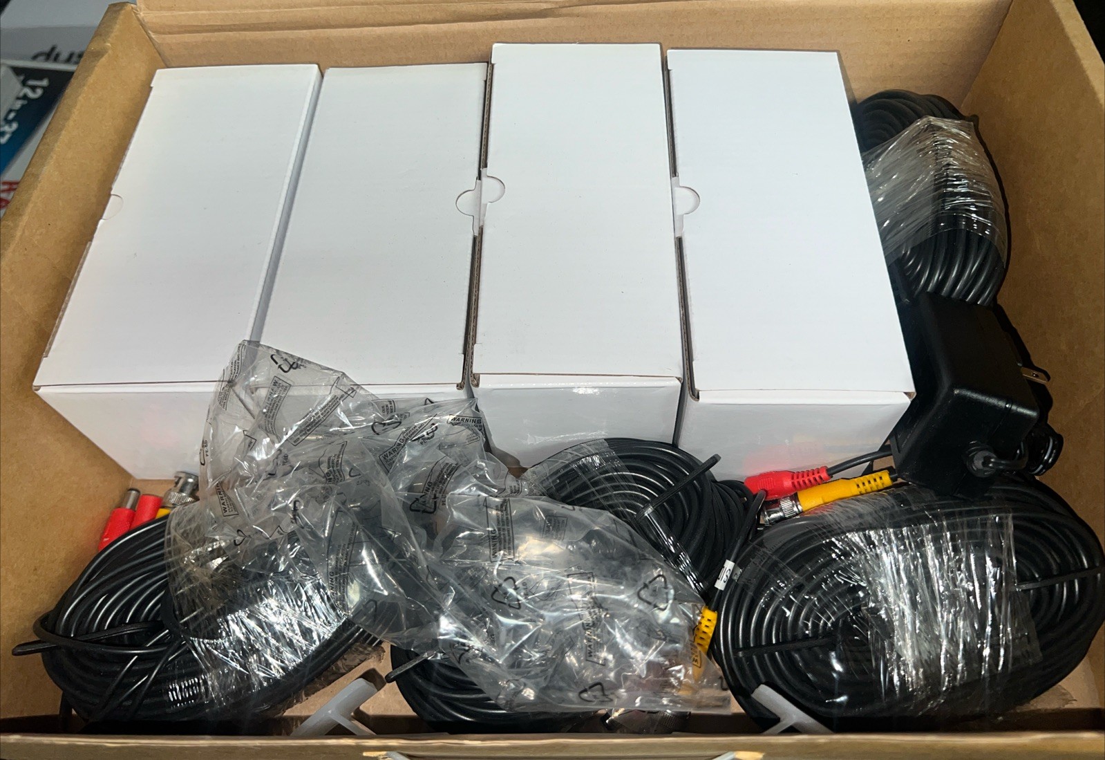 laview LV-T970HS security camera Wired 4 Cameras And Cables 8 Channels 4K