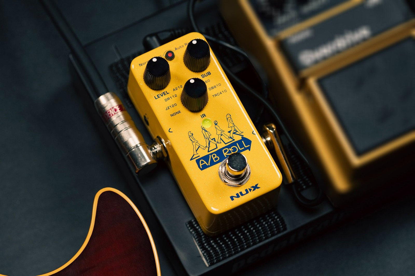 NUX Model NOL-1 A/B Roll Mini Octave and Loop Guitar Effects Pedal