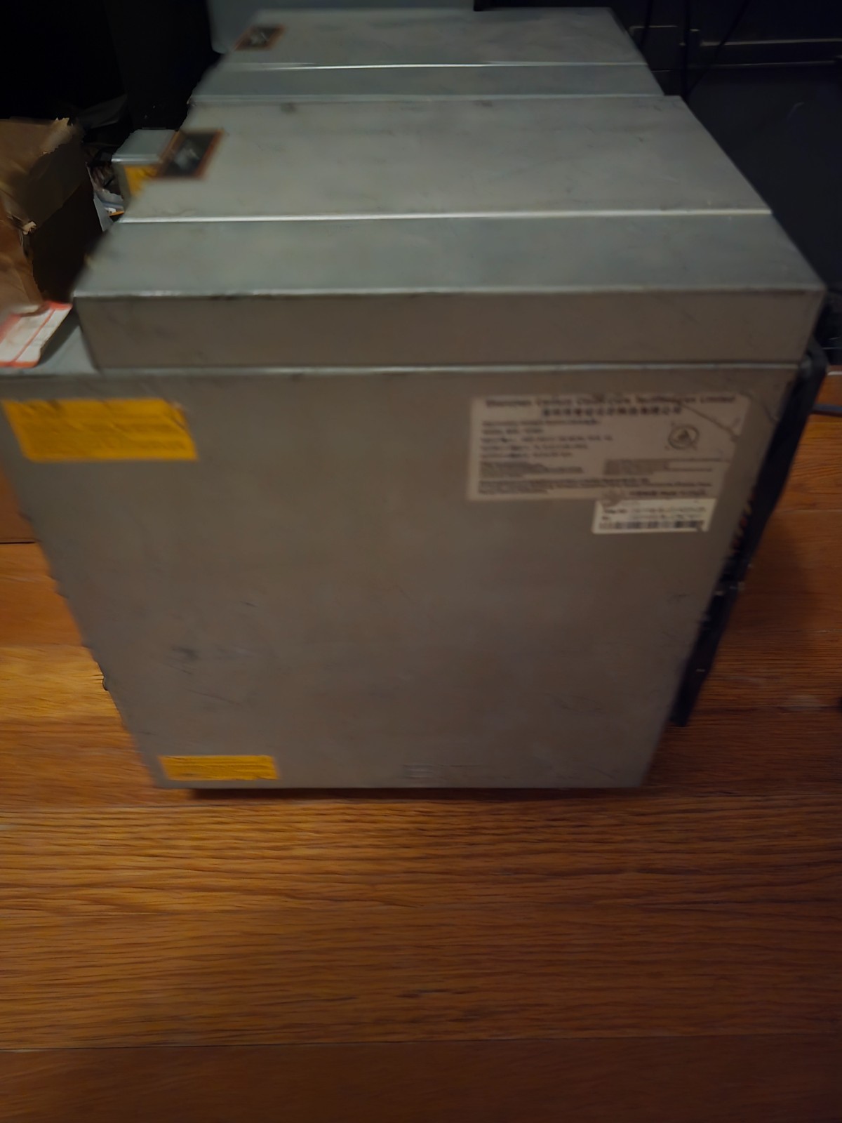 Bitmain Antminer S17+ - SHA-256 Miner 73 Th