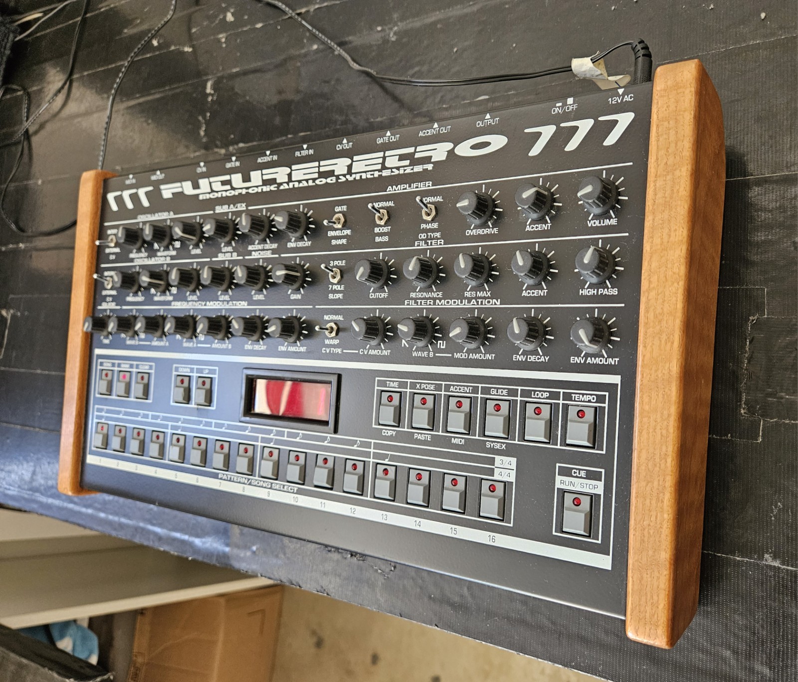 Future Retro 777 Analog Synth