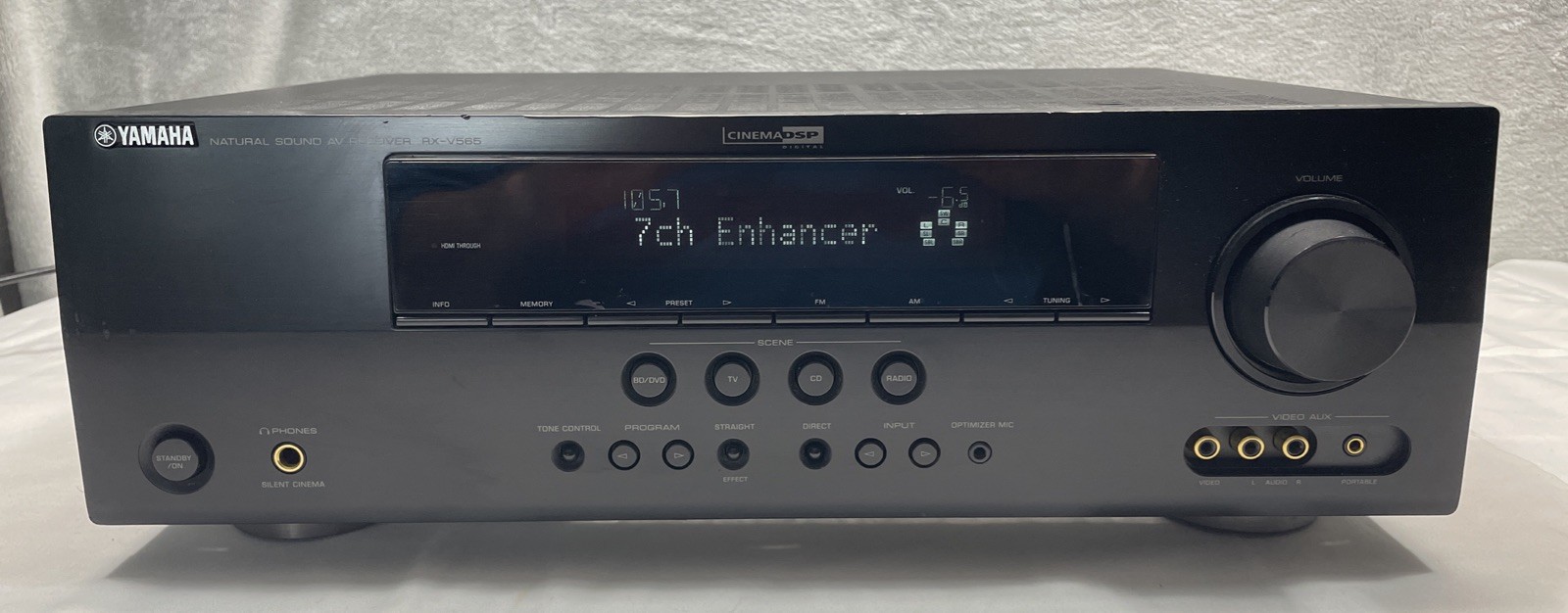 Yamaha RX-V565 HDMI 7.1 Home Theater Receiver Stereo System. Tested. No Remote