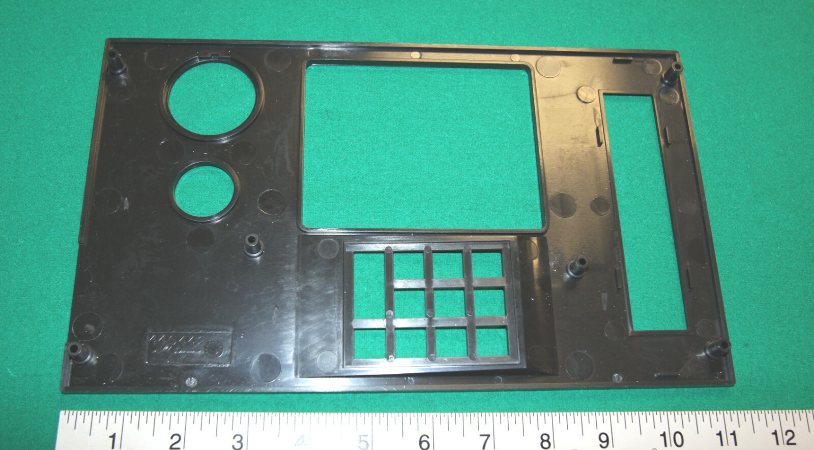 AP123 Automatic Products snack machine monetary plastic panel, part no. 440442