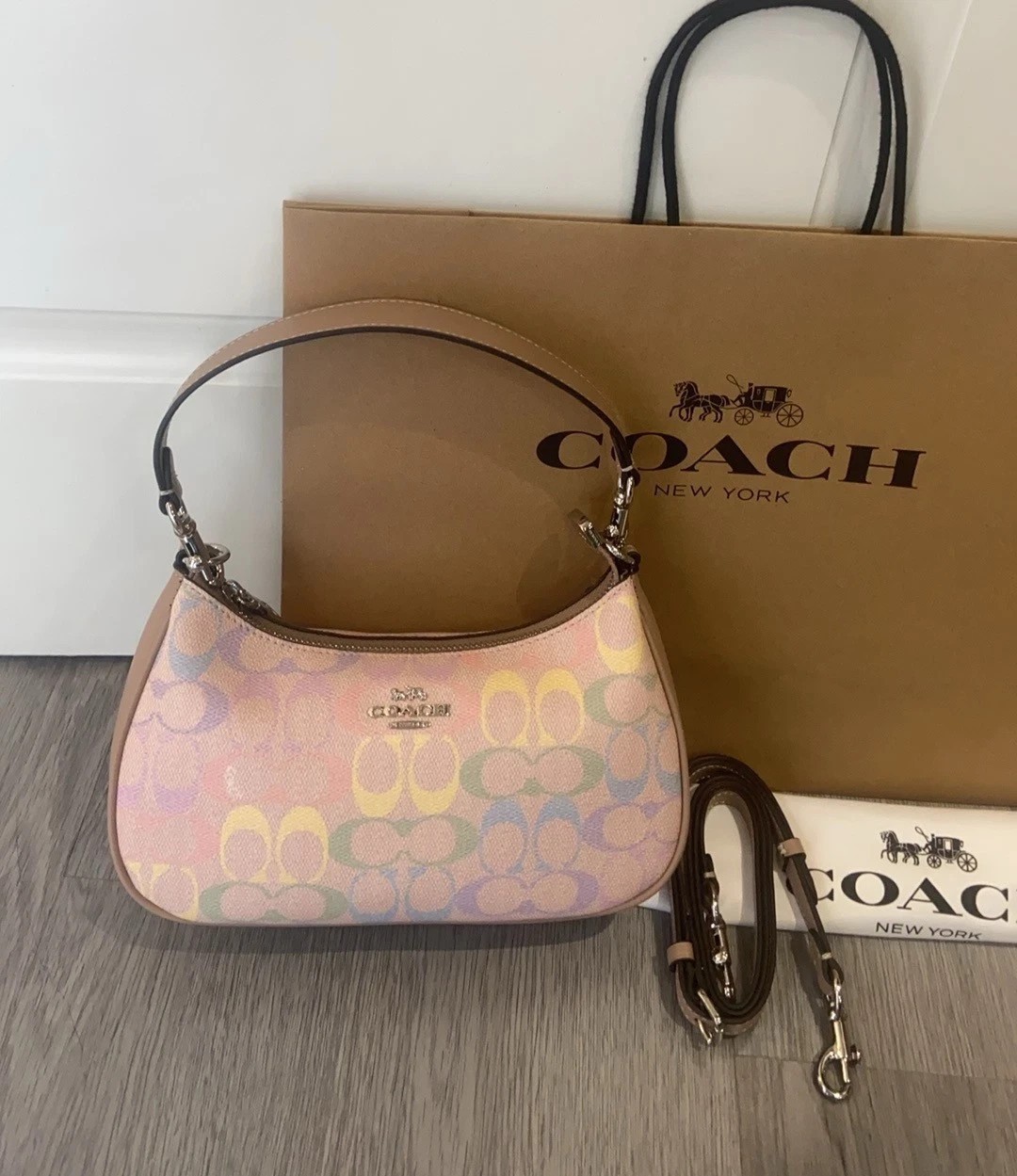 New Coach CDA91 Teri Shoulder Bag In Rainbow Signature Sand Multi