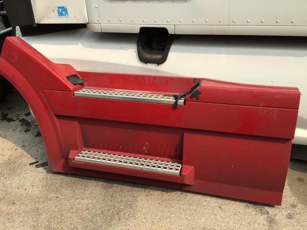For 2008 VOLVO VNL SIDE FAIRING Left ,  OH