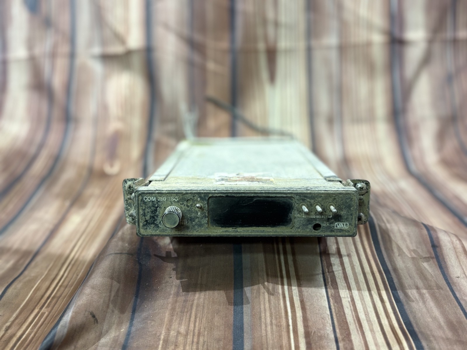 VAL COM 760 TRANSCEIVER P/N 801000 WITH TRAY AND CONNECTOR CORE PARTS