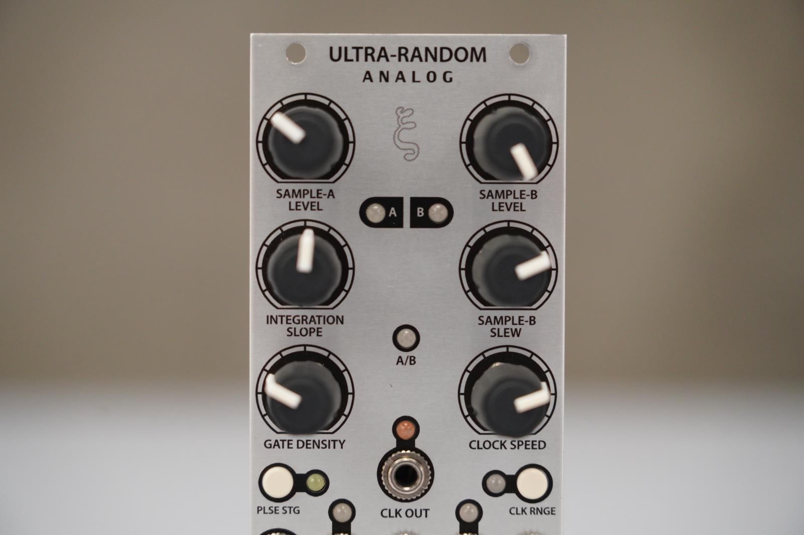 SSF Ultra-Random Analog Eurorack Module #58495