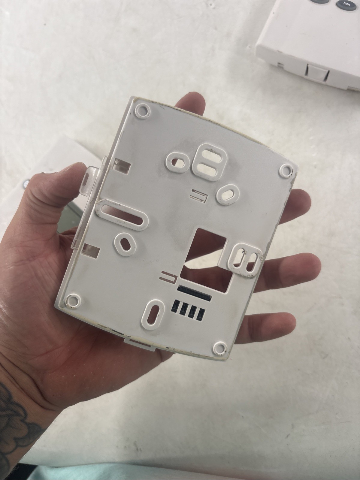 American Standard Digital Thermostat ACONT200AN11AAA, Push Button