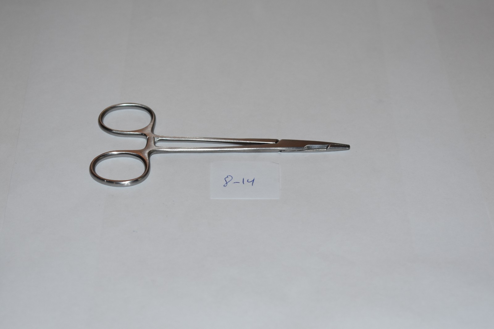 1 PC OLSEN-HEGAR NEEDLE HOLDERS 4.5" EXTRA DELICATE PATTERN SERRATED JAWS