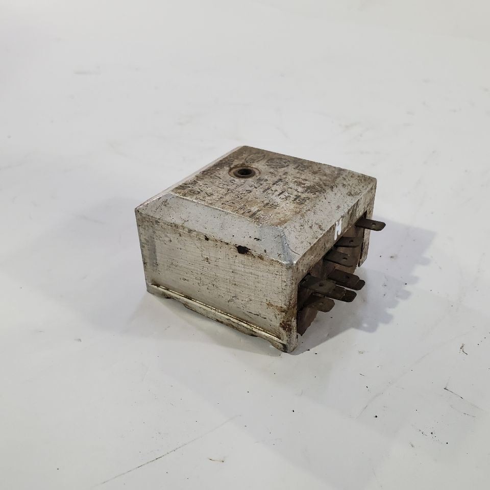 1955 Volkswagen Beetle OEM Relay Warning Lights 11953225 6V