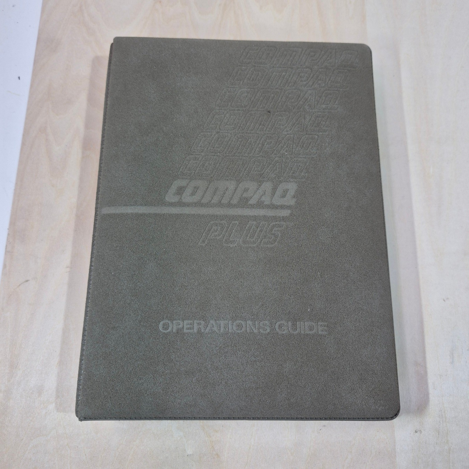 Vintage Compaq Plus Operations Guide Manual Binder AST SuperPak User Manual Set