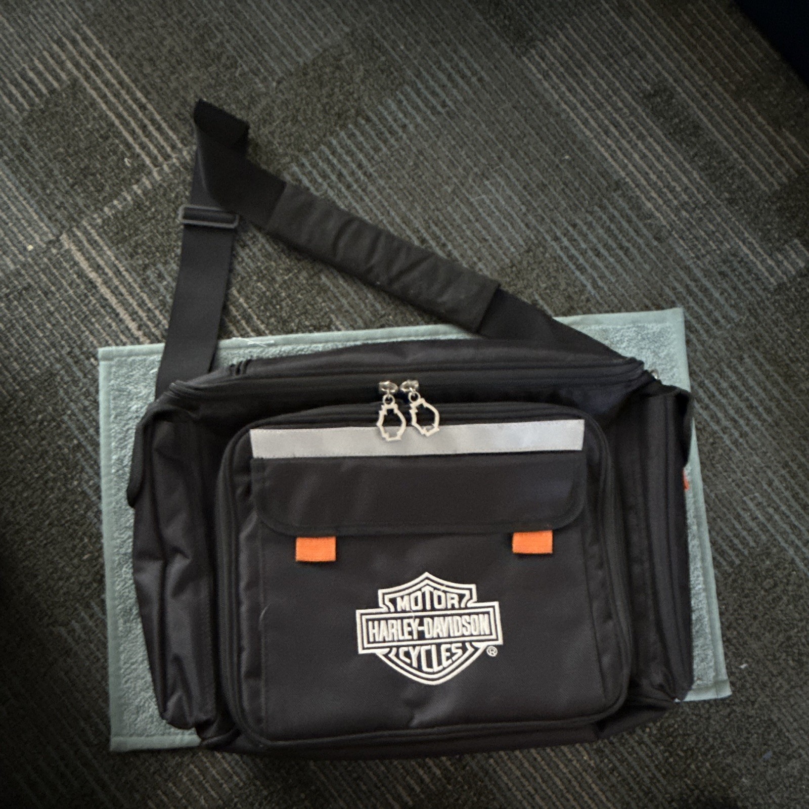 Harley-Davidson Black Insulated Cooler Bag Shoulder Strap Polyester Logo