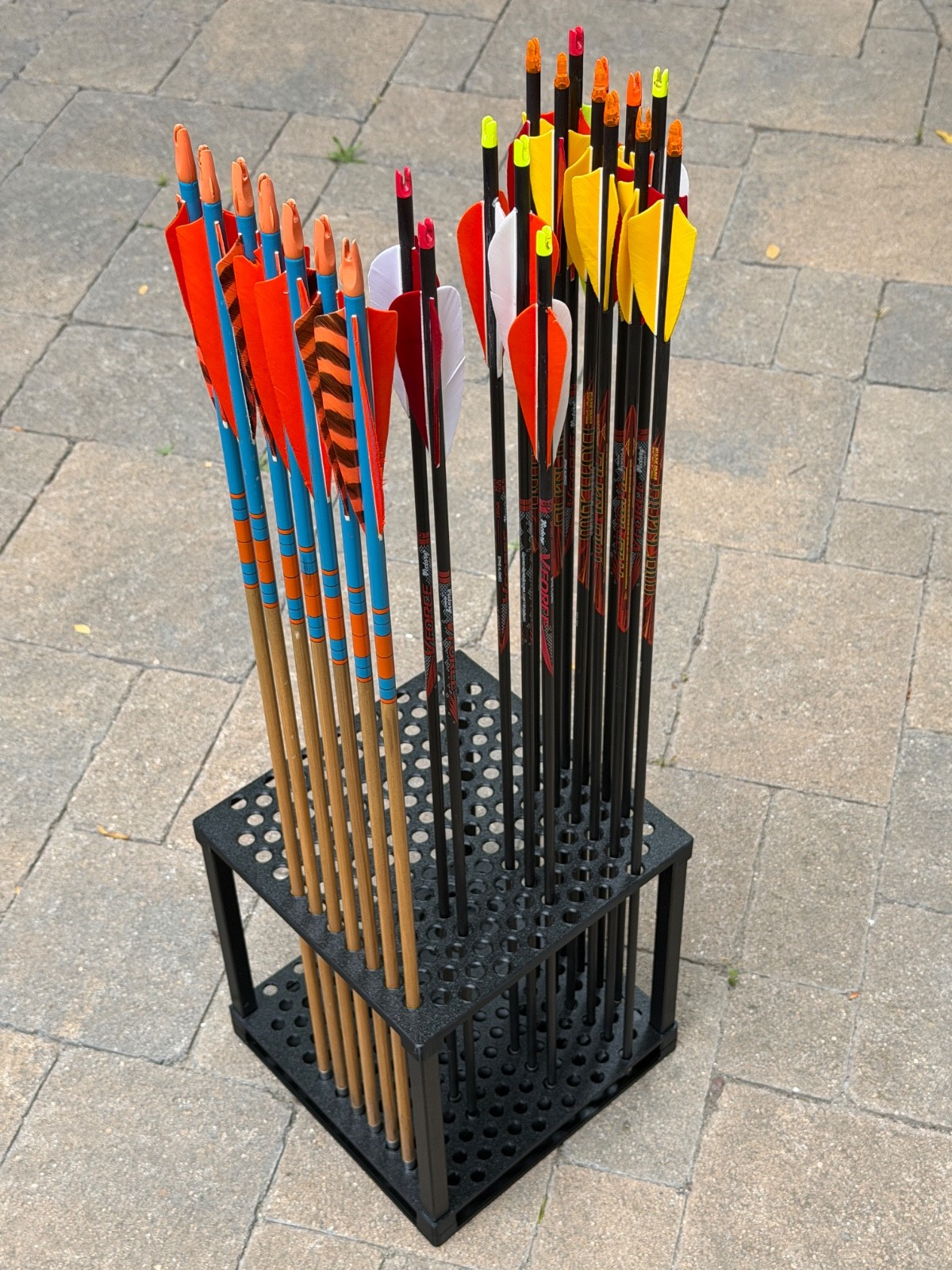 Archery Arrow Storage Rack / Floor Quiver (Deluxe Version!)