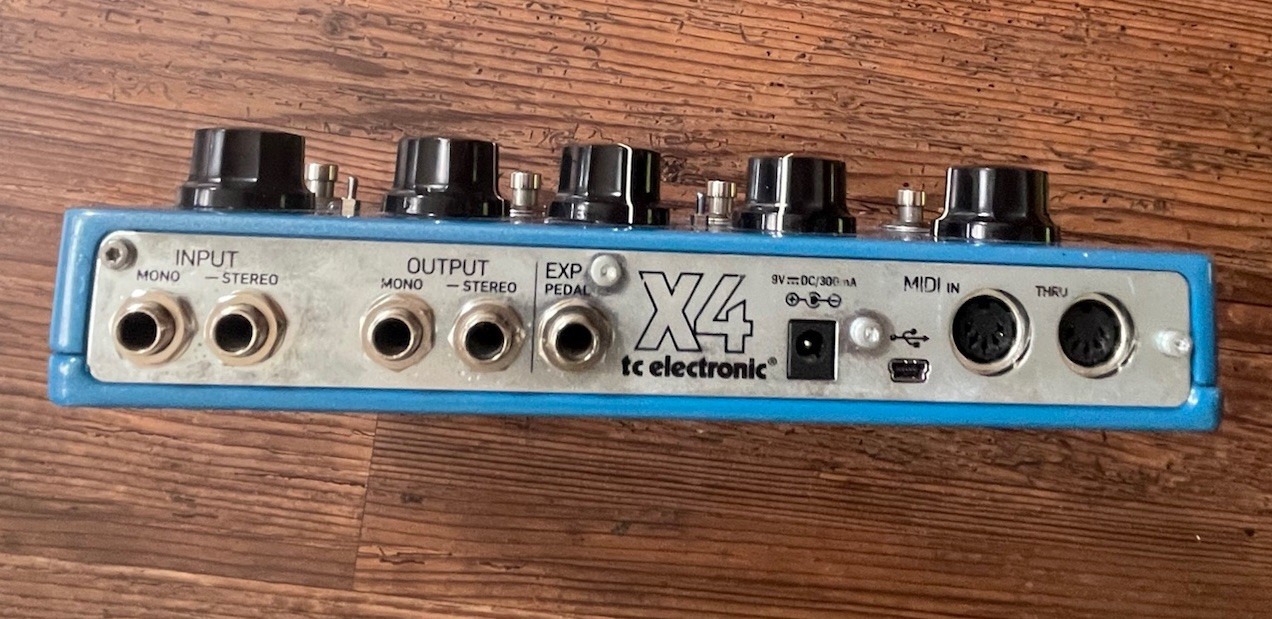 TC Electronics Flashback x4 Delay & Looper Effects Pedal No Power Source -WORKS