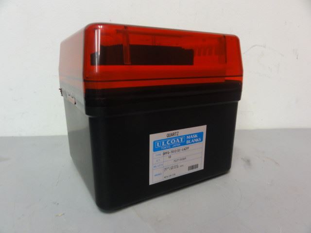 ULCOAT DPFQ-7012(U)-LA2FF Quartz Mask Blanks Box