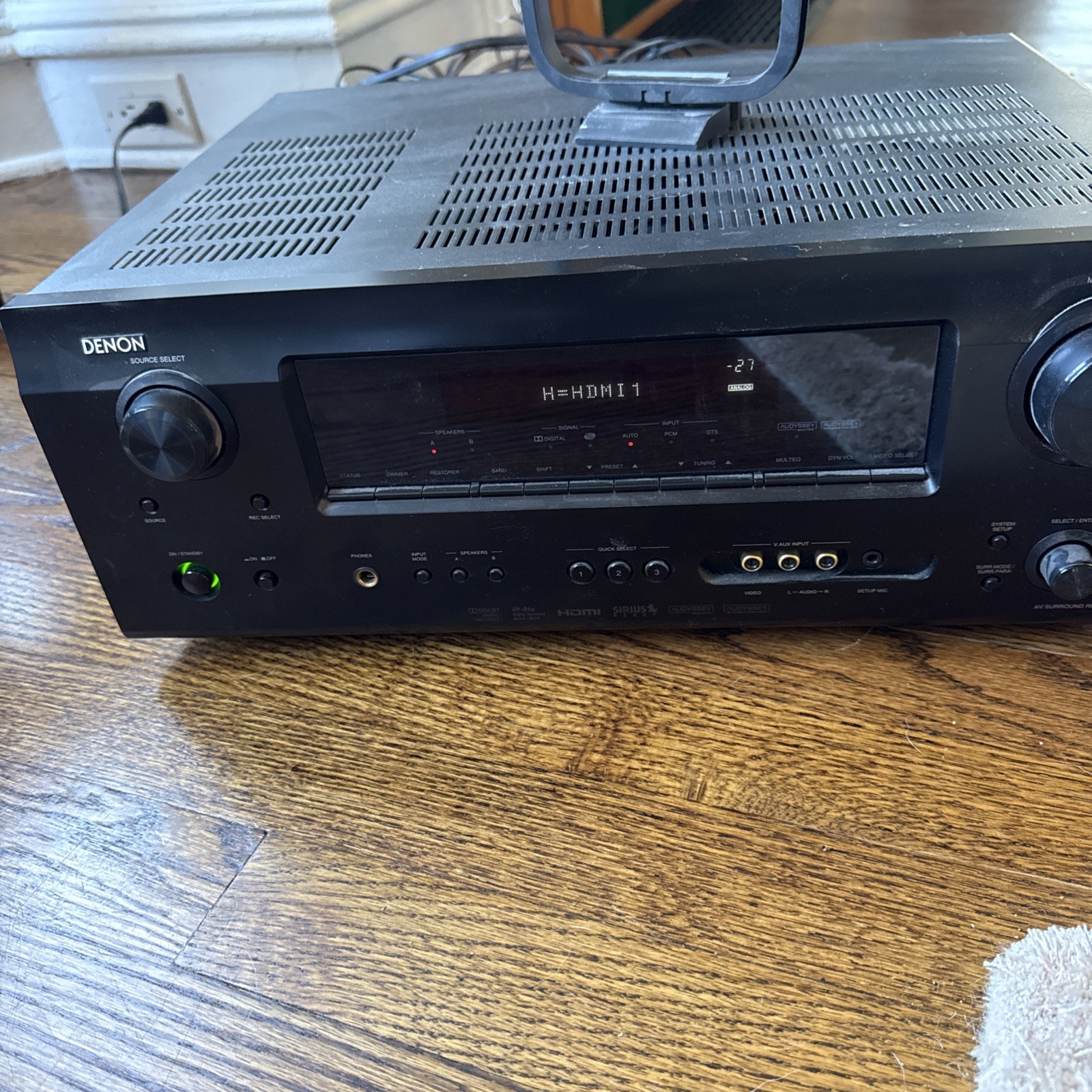 Denon AVR 589 5.1 Channel 550 Watt Receiver