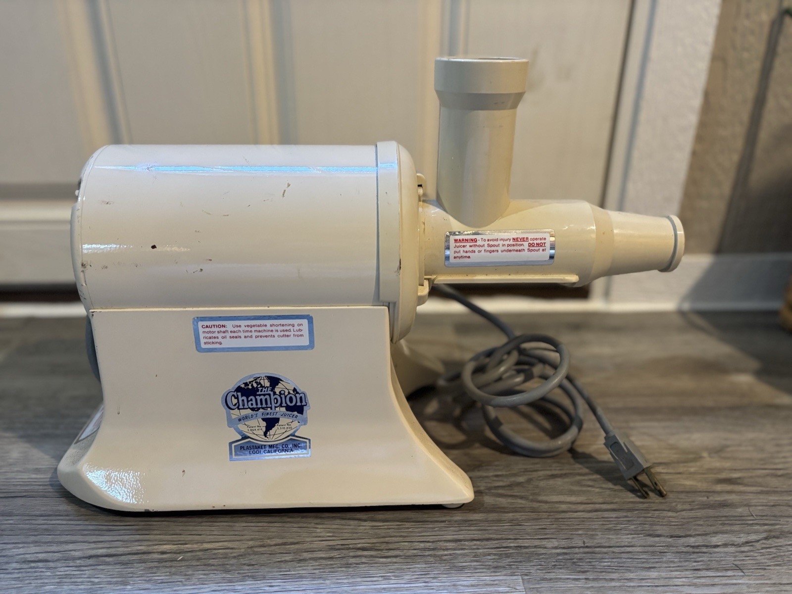The Champion Heavy Duty Juicer Model G5-NG-853S  - Tested