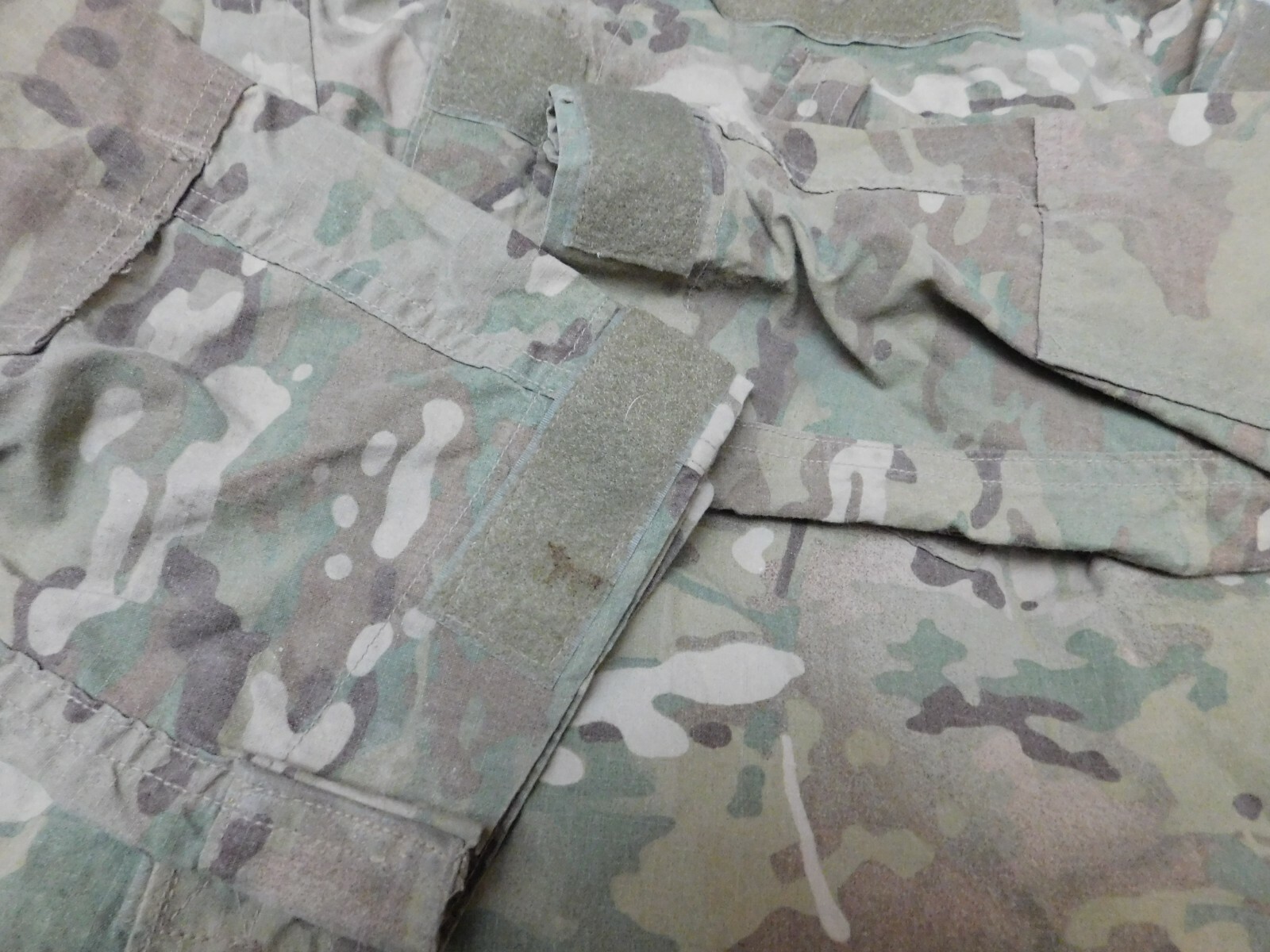 US ARMY MULTICAM FLAME RESISTANT COAT SZ LARGE - X LONG