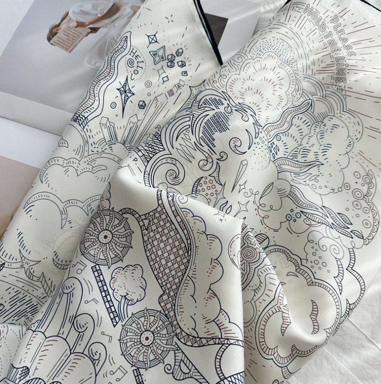 Pure 18 Momme Twill Silk Wrap Scarf Bandanna carriage Print Square Shawl 35'’new