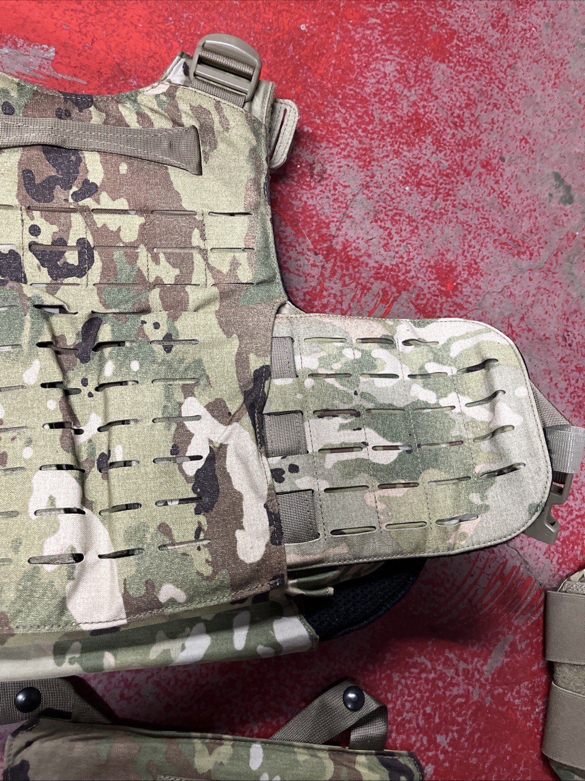 Security Forces Female Tactical Plate Carrier Multicam w/ Soft Insert Small Long