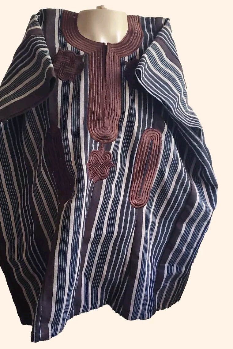 AFRICAN ASO OKE 1 PIECE DASHIKI  BLACK/ BROWN/WHITE  COLOR FOR MEN AND YOUTHS.