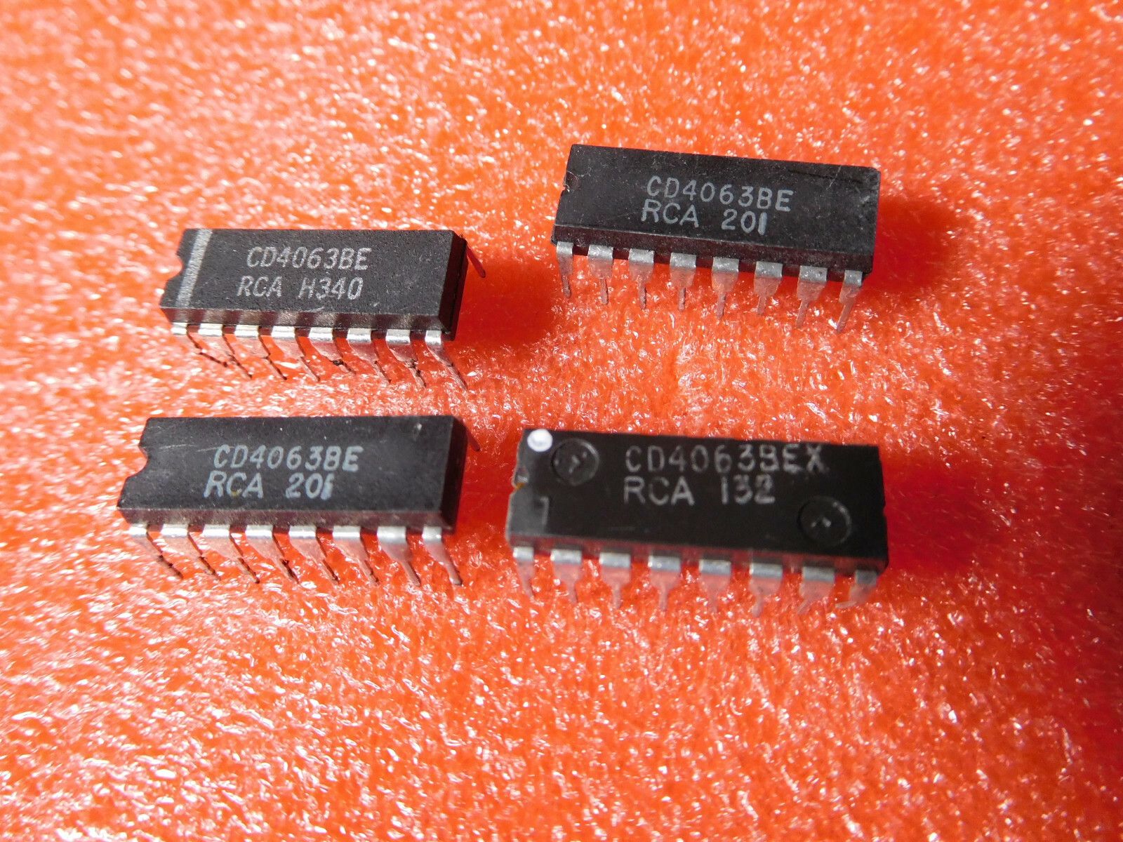 Lot of 4: RCA CD4063B (CD4063) DIP IC - NOS. USA Seller, fast ship!