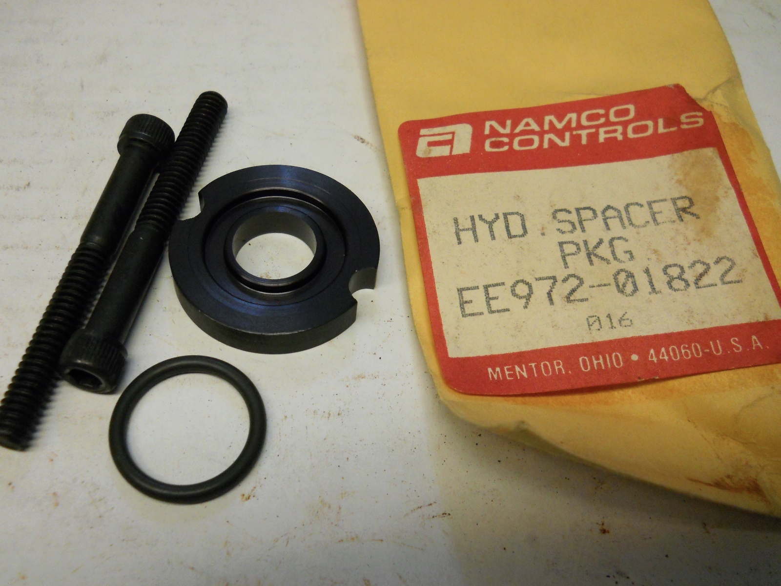 NAMCO EE972-01822 HYDRAULIC ROTCYL. SPACER KIT .250" NEW CONDITION IN PACKAGE