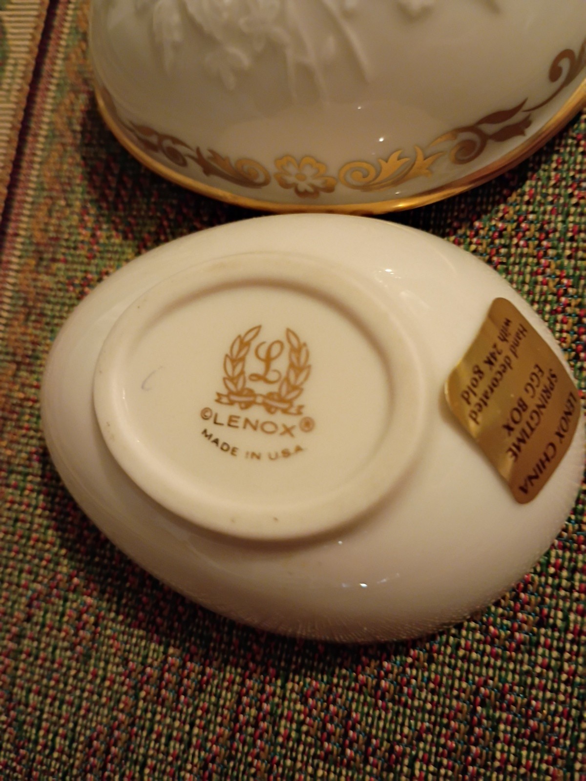 Lenox "Springtime" Egg Box. (30)t