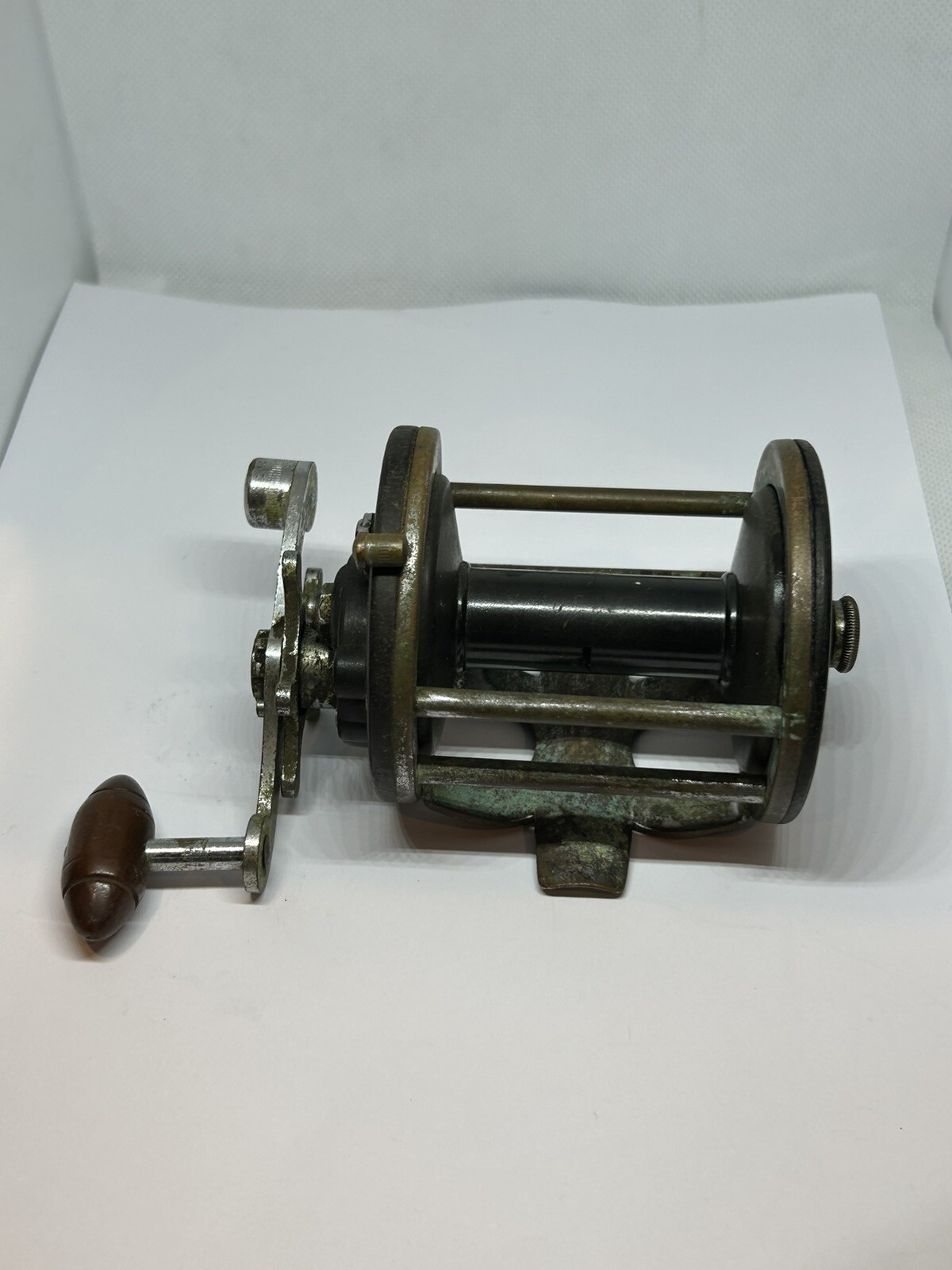 Vintage Penn No. 155 Fishing Reel