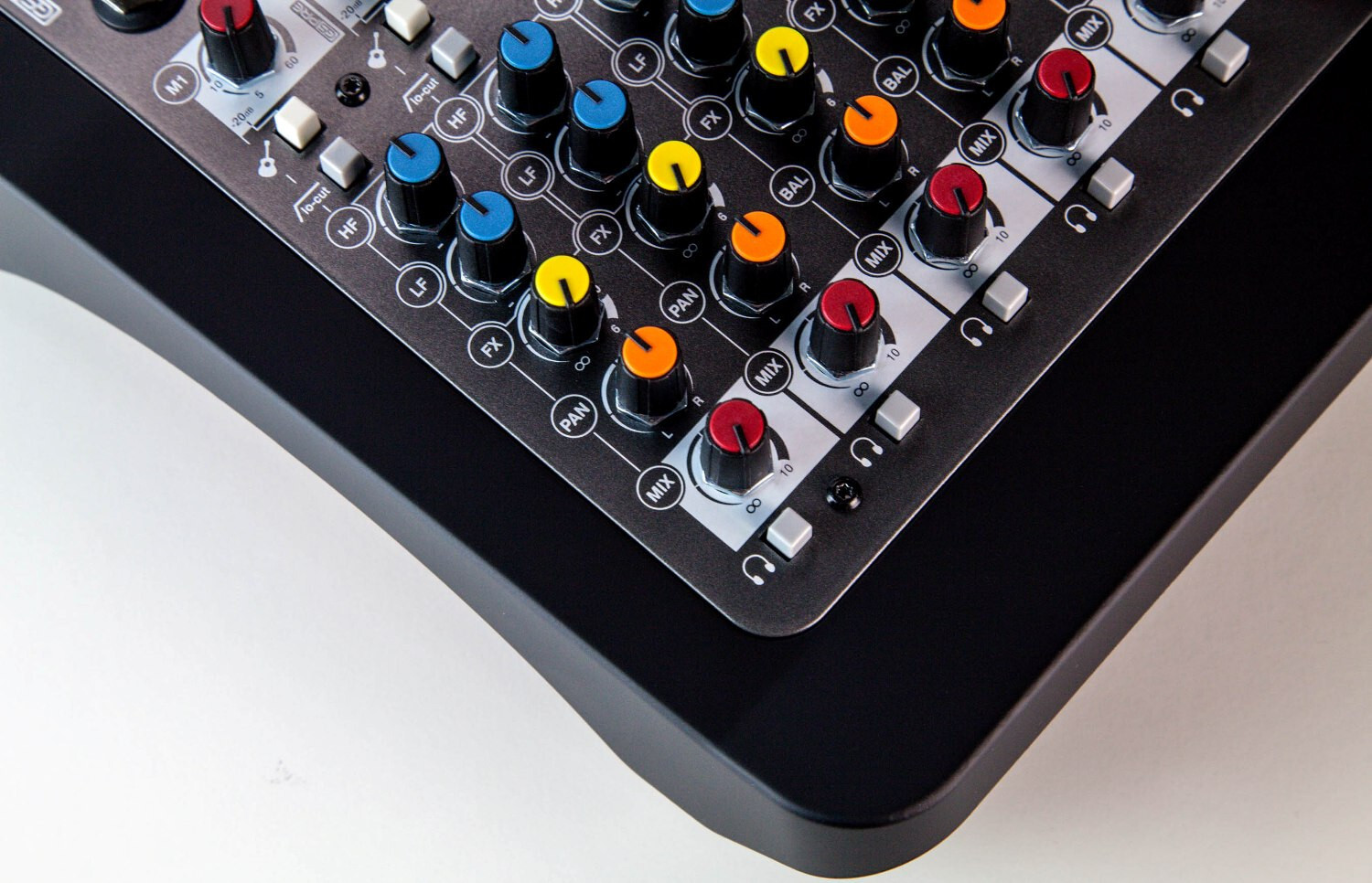 Allen & Heath ZED-6FX Compact 6 Input Analogue Mixer with Internal FX