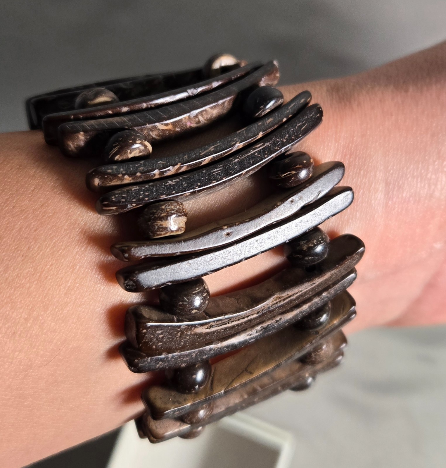 Vintage Brown Coconut Beaded Expandable Stretchy Bracelet 3.5" in Length