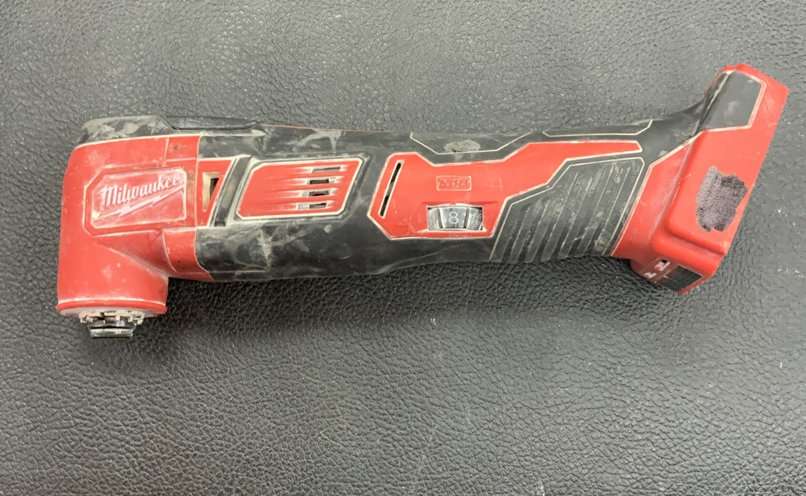 MILWAUKEE M18 CORDLESS MULTI TOOL  ( TOOL ONLY), MODEL # 2626-20