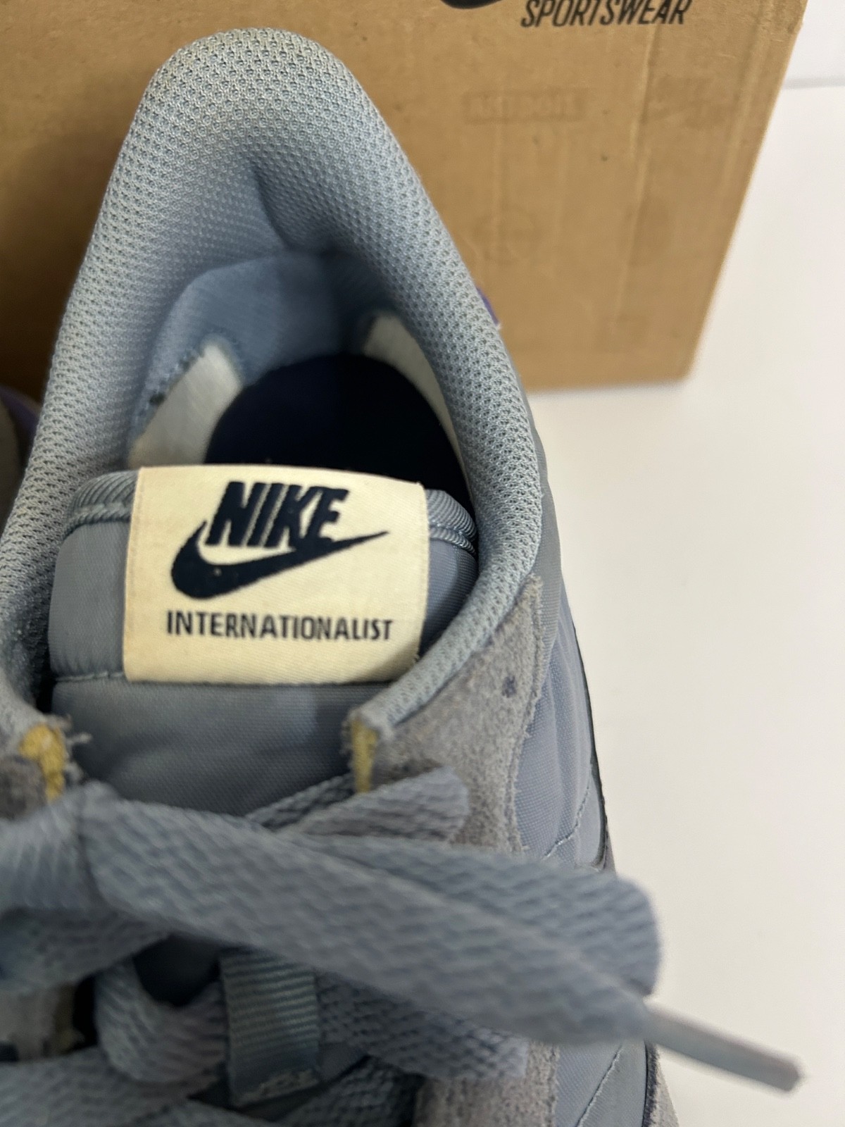Nike Internationalist Shoes Mens Size 11 Blue Suede Running Sneakers 631754-404