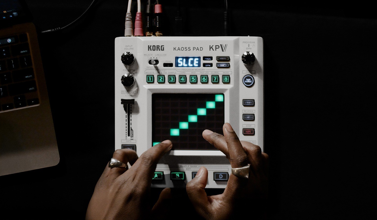 KORG KAOSS PAD V Multi FX Sampler Vocal Guitar USB Interface