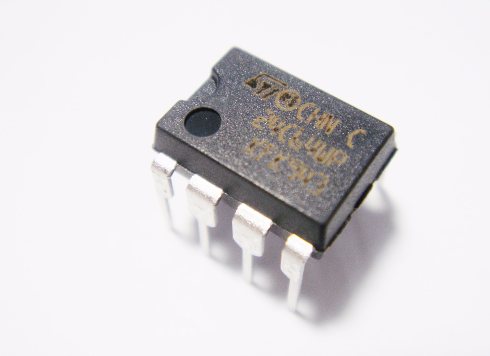 24C64 EEPROM 64KBIT I2C Serial DIL8 #AH71