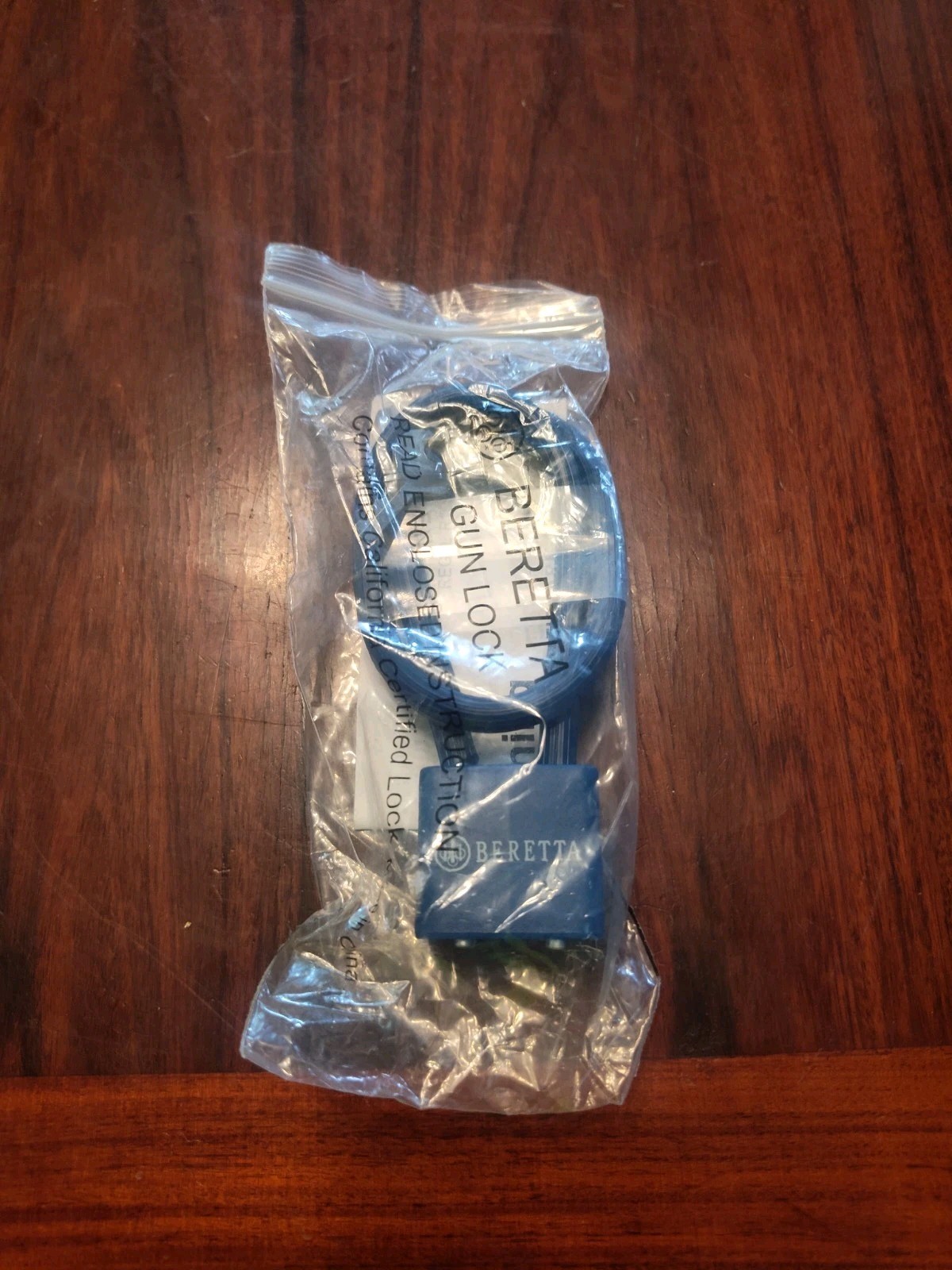 Beretta Blue Cable Gun Lock w/ 2 Keys Safety Lock Collectible
