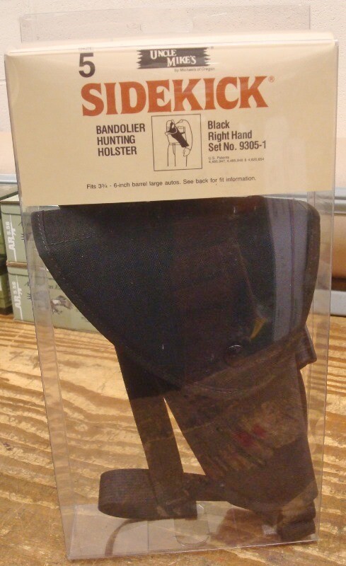Uncle Mike s RH Bandolier Black Holster 3.5"- 6" med 9mm auto  9305-1 Beretta 92