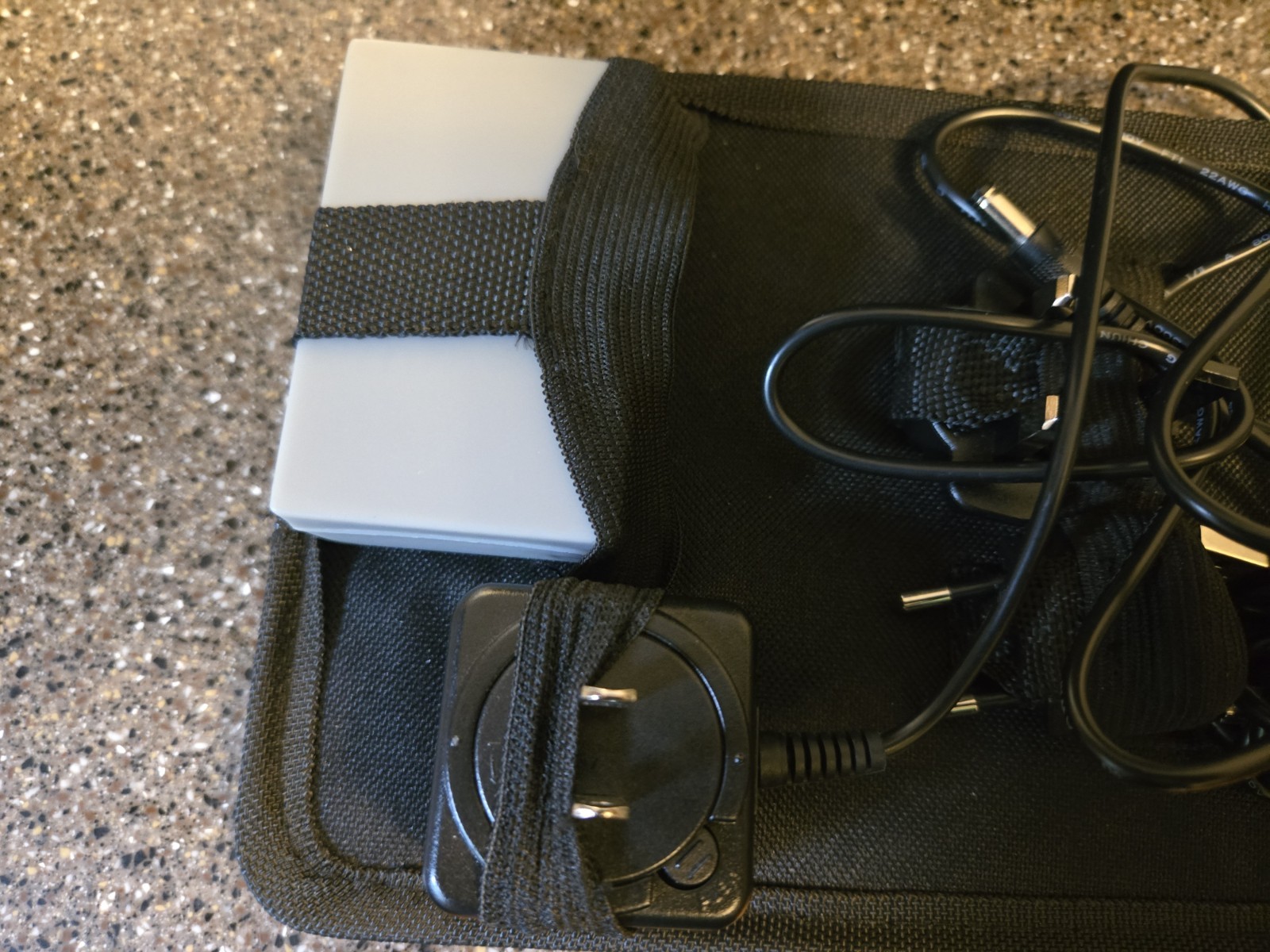 Celestron LCD Digital Microscope (44340) With Carrying Bag And Box