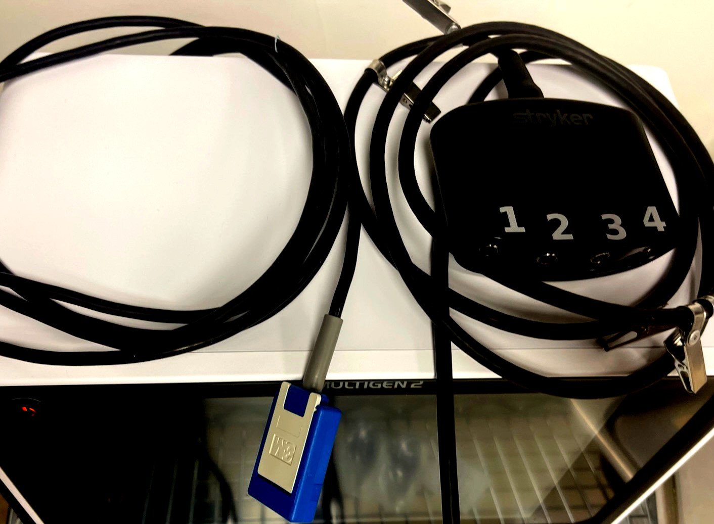 Stryker Multigen 2 with Splitter Cable , and Ground Cable