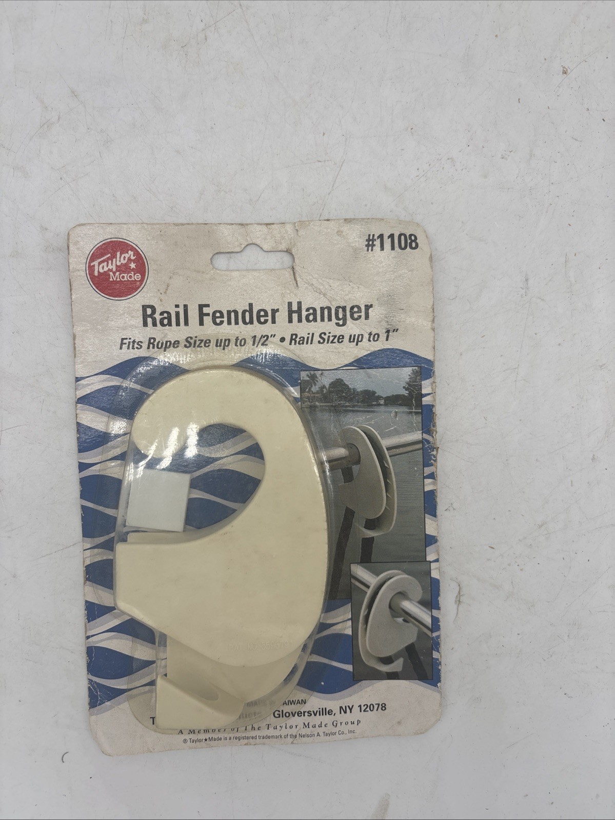 Taylor Made Rail Fender Hanger 1108 Rope Size up to 1/2" Rail Size up to 1"