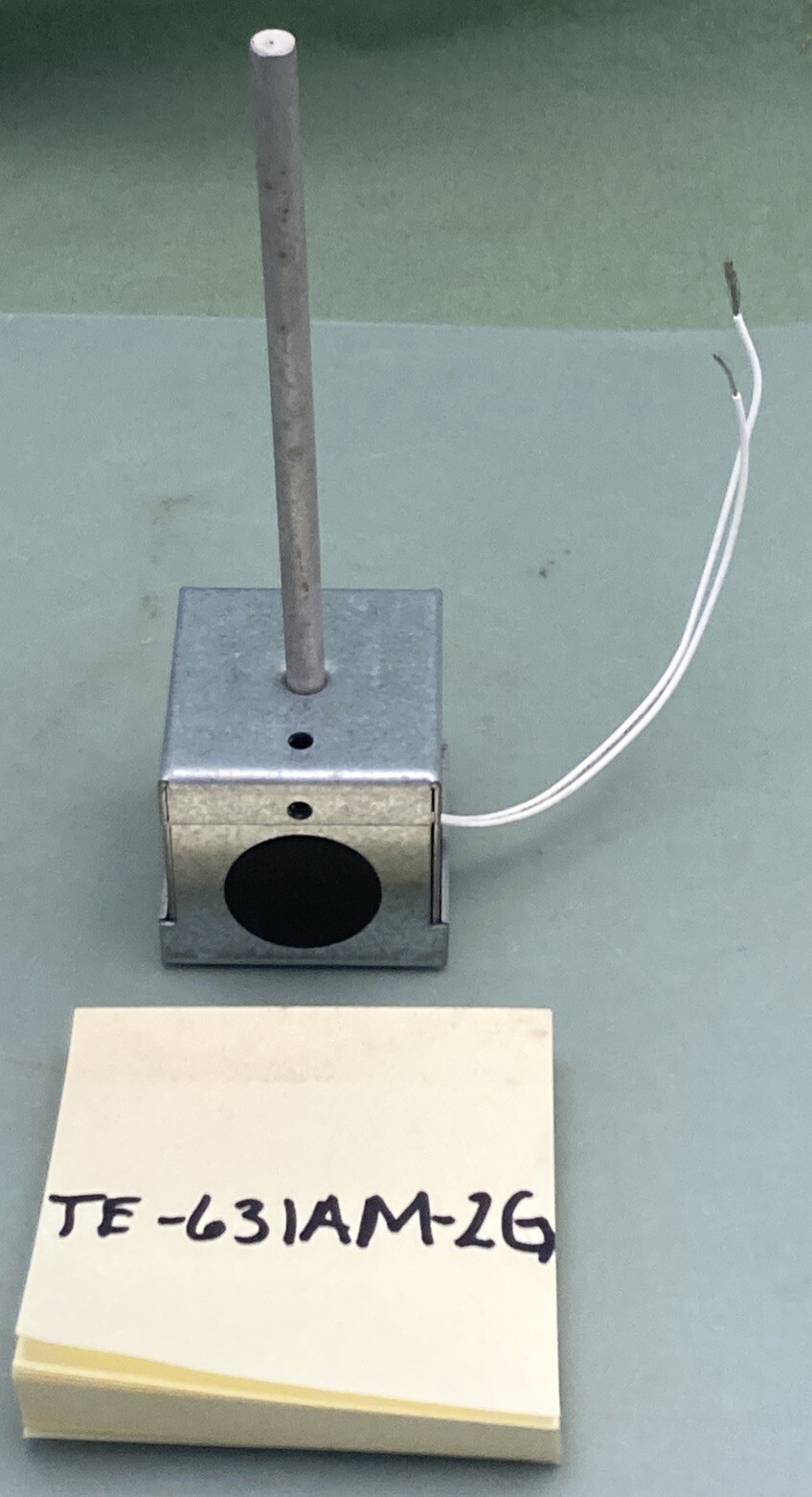 NEW JOHNSON CONTROLS TE-631AM-2G WELL INSERTION TEMPERATURE SENSOR