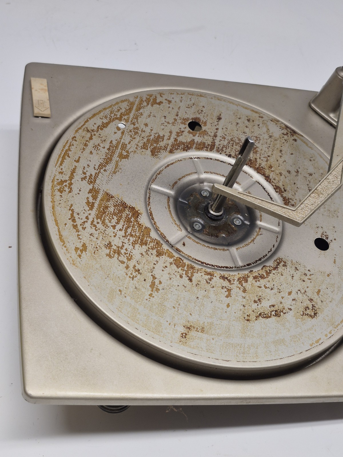 Magnavox Solid State Suitcase Turntable