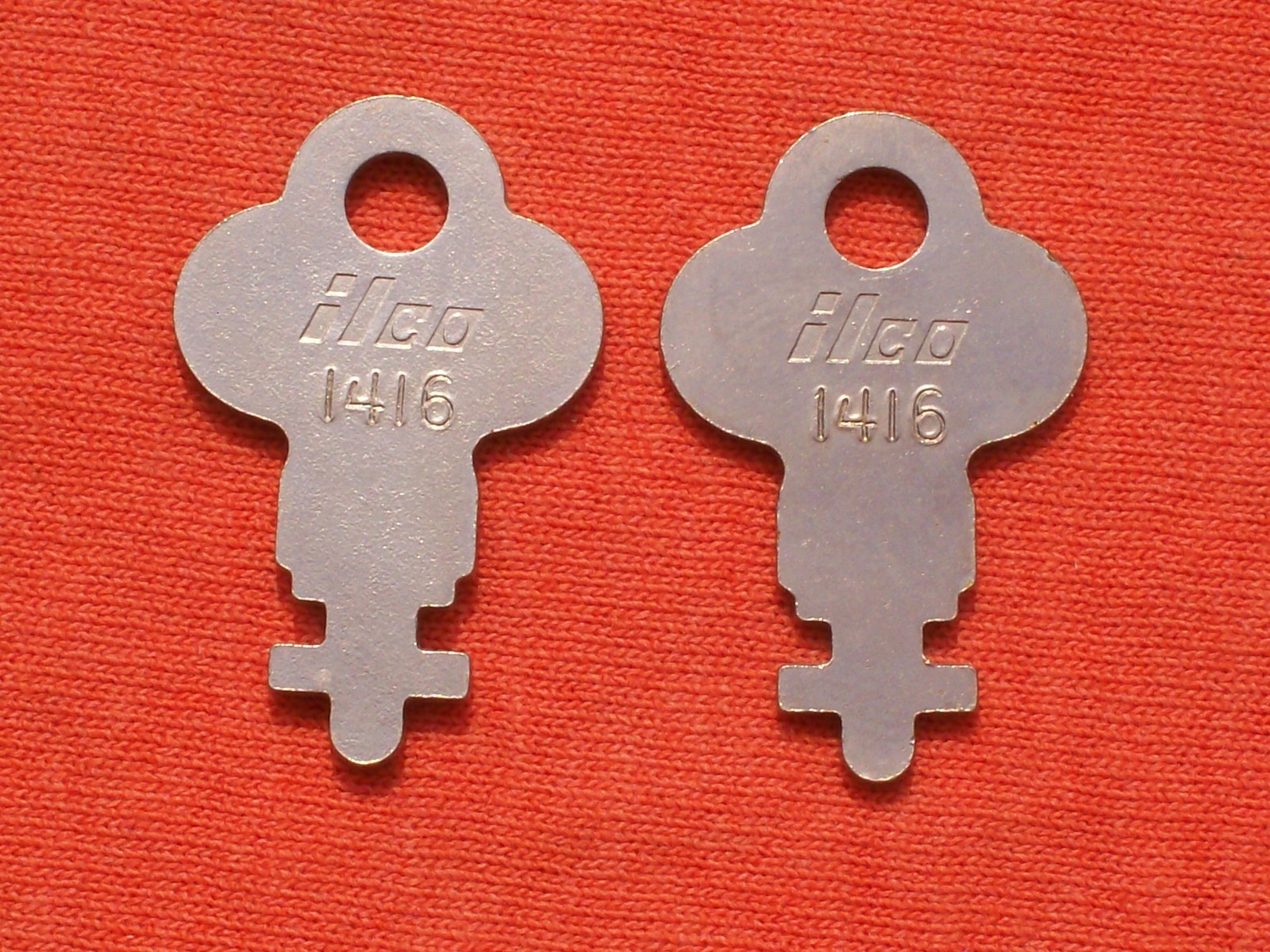 2 NEW PRECUT PAPER TOWEL DISPENSER KEYS
