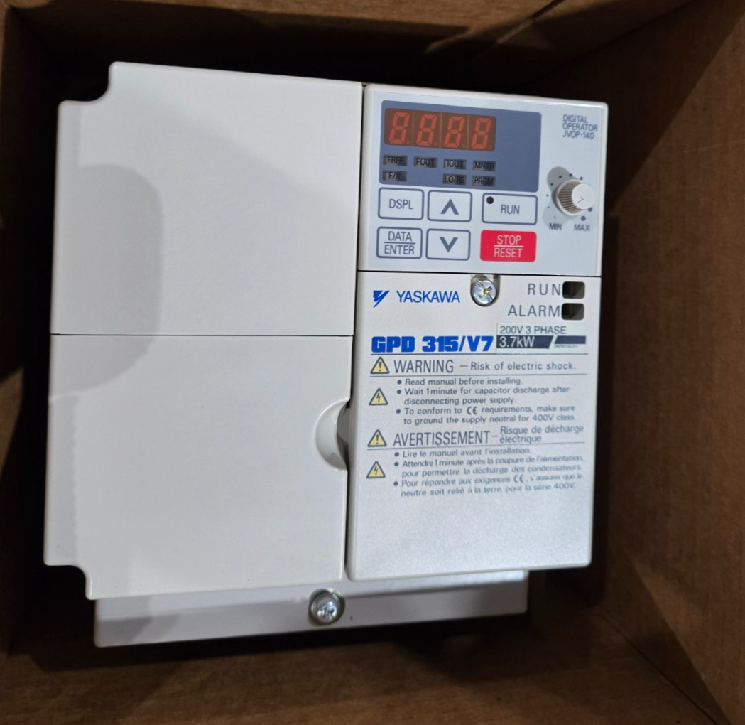 CIMR-V7AM23P7 Yaskawa GPD 315/V7 3.7kW 200V 3 PHASE DRIVE NEW