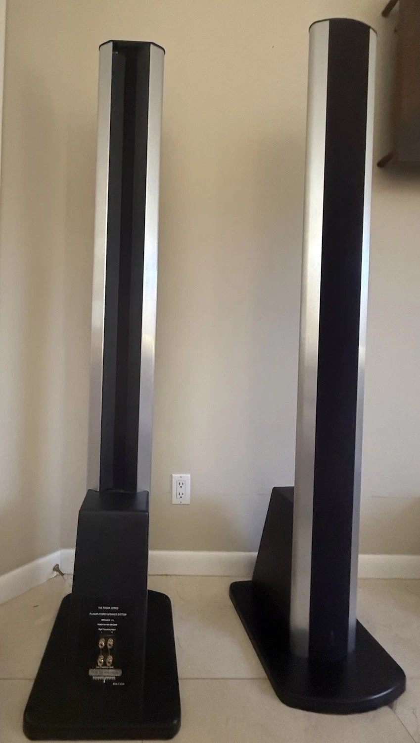 Bohlender Graebener Radia Series 520 Floor-Standing Speaker 50W-250W 4Ω