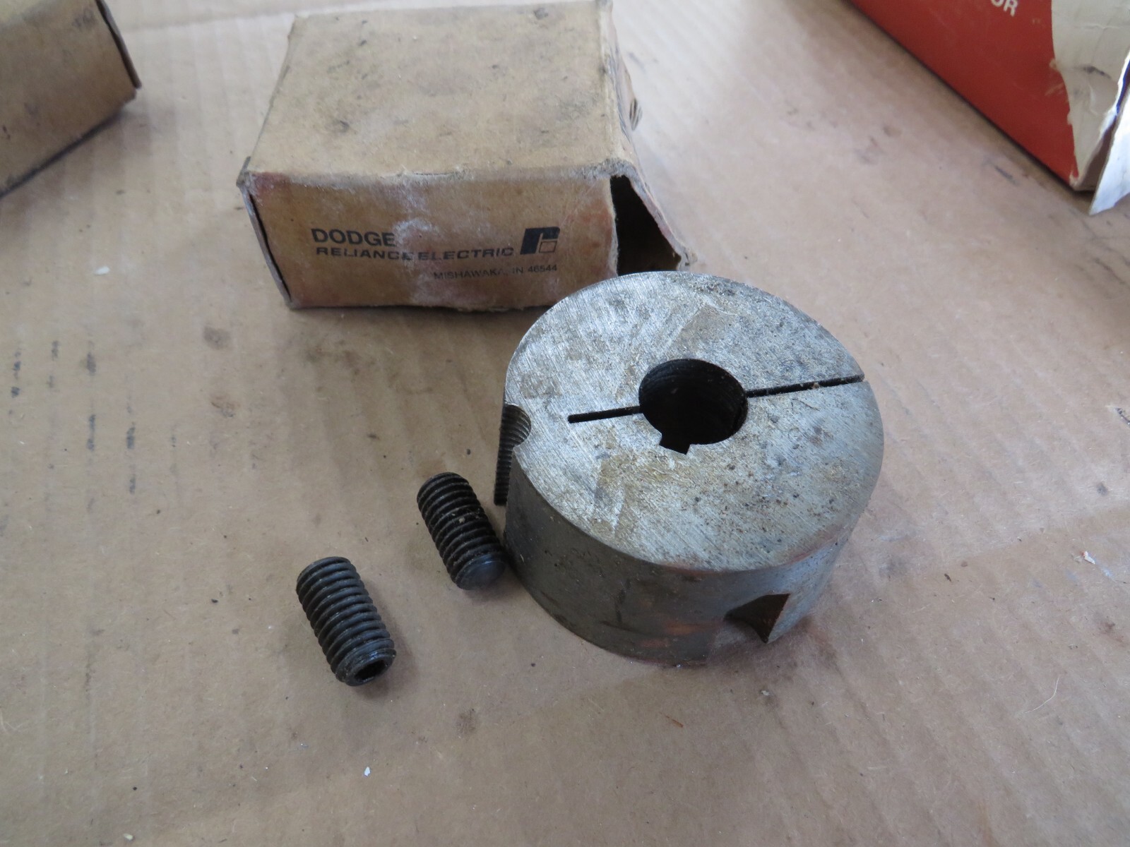 DODGE 2012 3/4 TAPER-LOCK BUSHING WITH KEYWAY 117088 NEW IN BOX