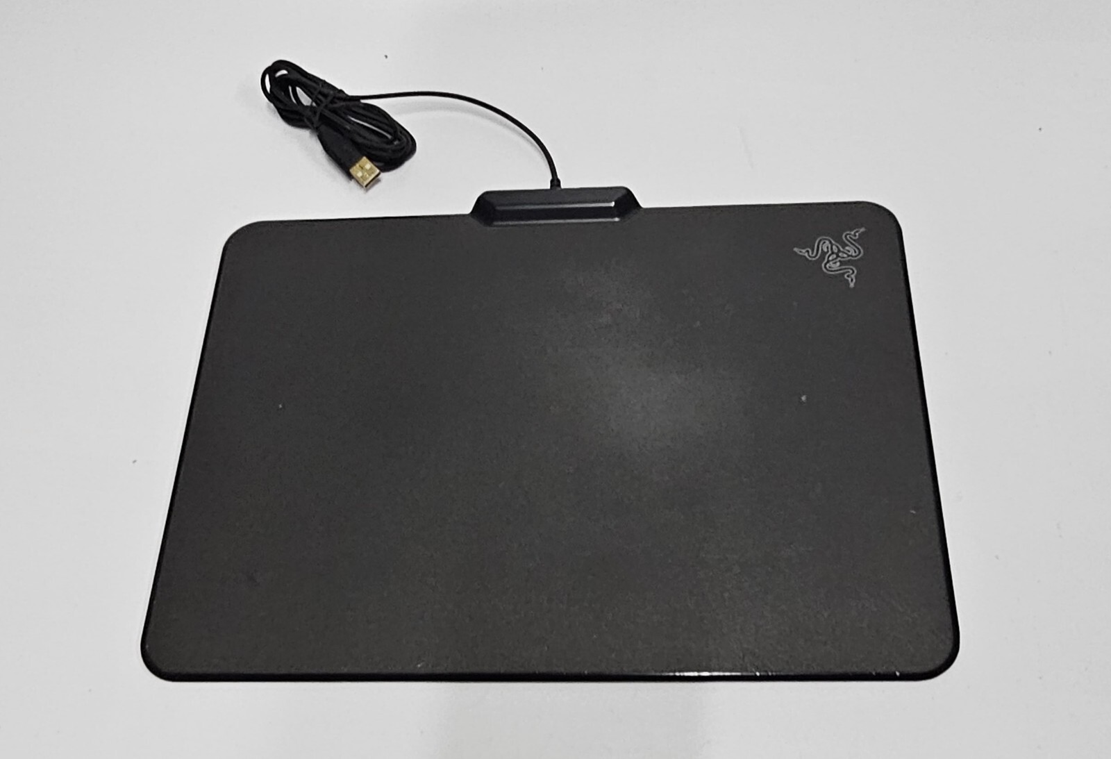 Razer Firefly RGB USB Connected Hard Gaming Mousepad, Custom Lighting