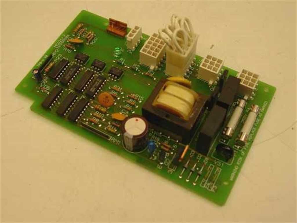 Data Products MC021/3 N206858A SMPS Board 120V 60Hz Motor Heater Control